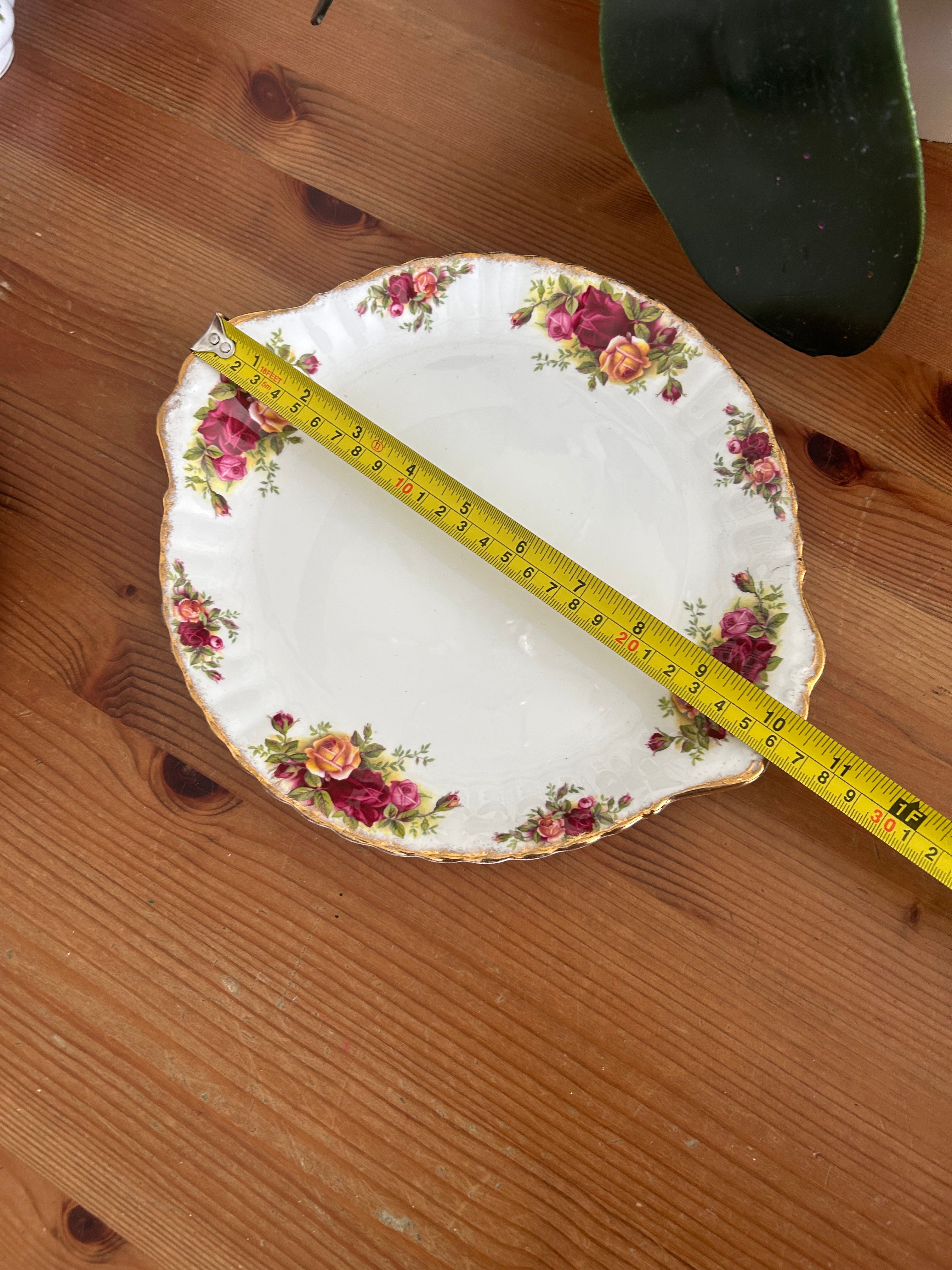 Royal Albert Old Country Roses Cake Plate 27cm – Vintage Bone China – Made in England