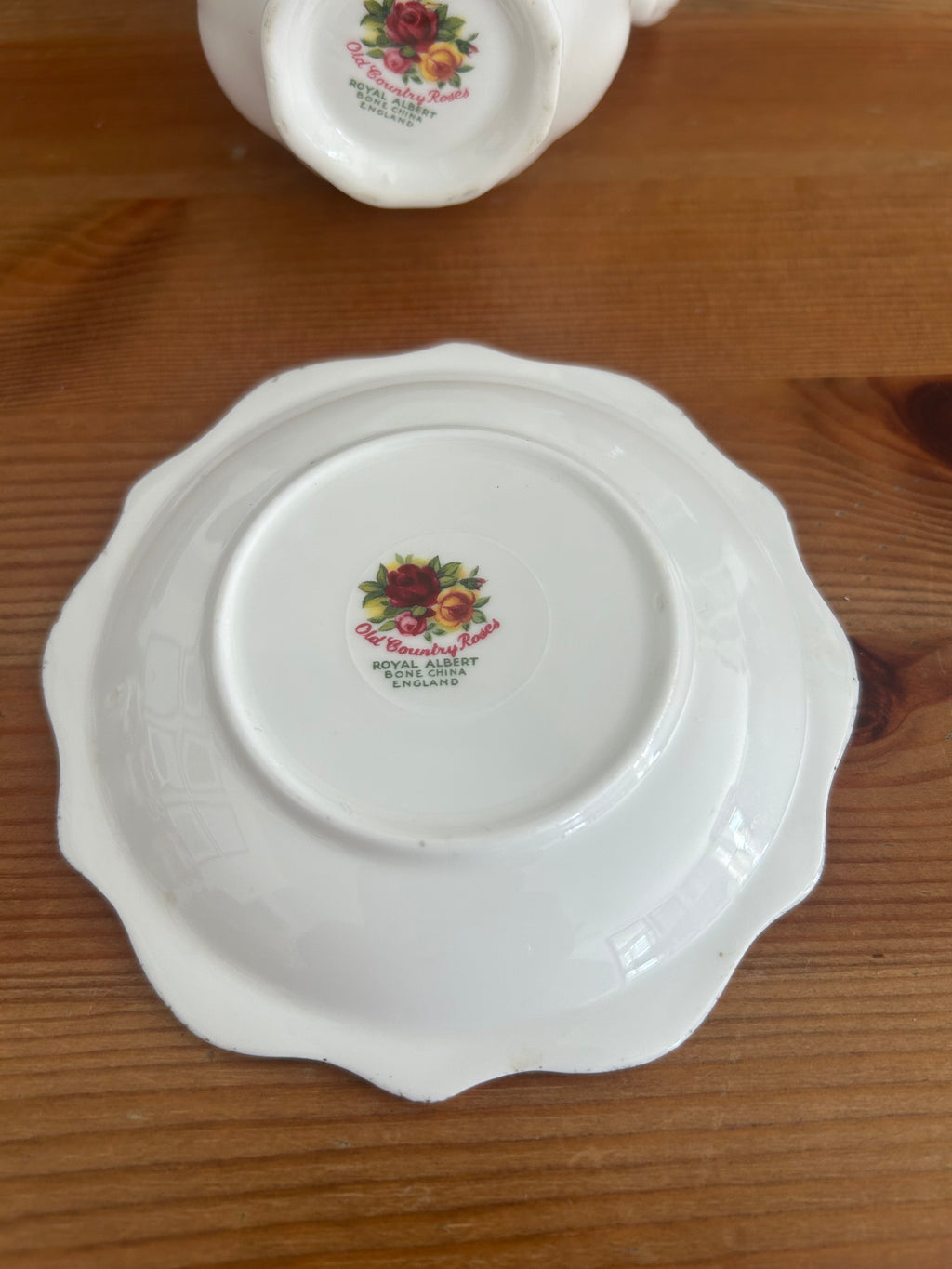 Royal Albert Old Country Roses Mini Creamer & Saucer Set – Fine Bone China – Made in England – Vintage