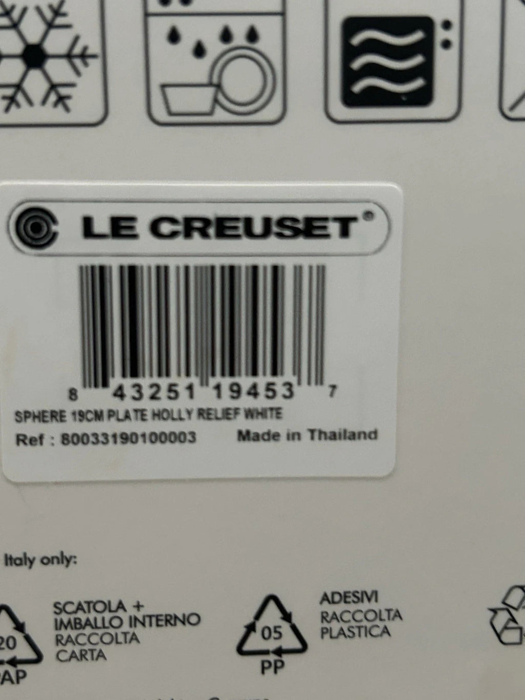 Le Creuset Holly Relief Plate 19cm White Stoneware BNIB Boxed