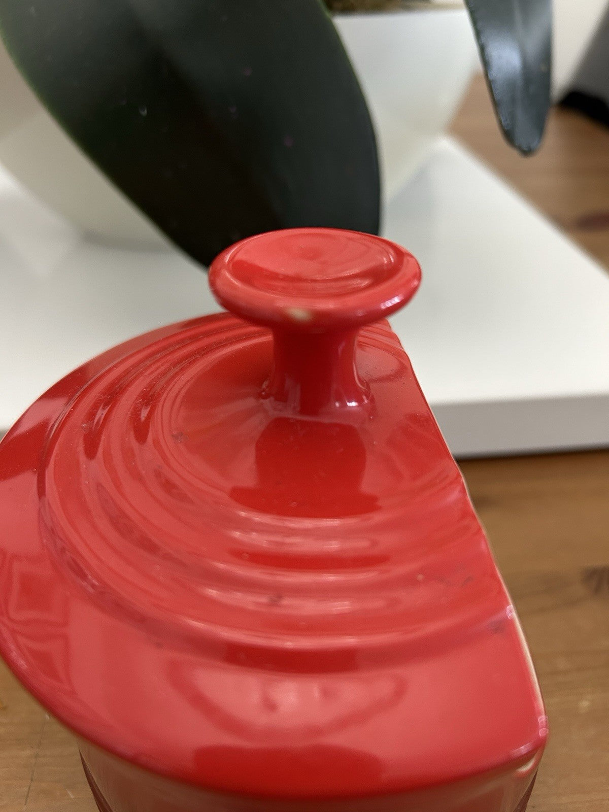 Le Creuset Stoneware Pig (Salt Pig) – Red – Used