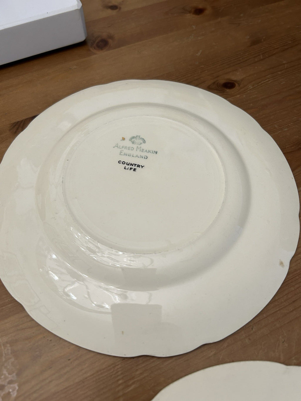Vintage Alfred Meakin Country Life Side Plates – Set of 5 – Hunting & Fishing – England