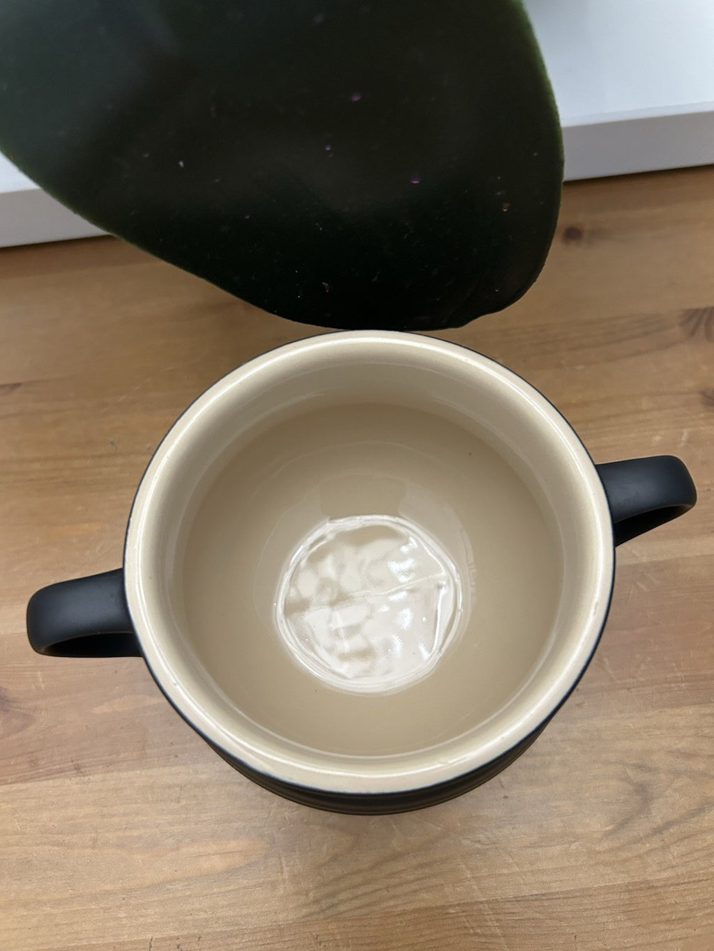 Le Creuset Satin Black Stoneware Soup Bowl with Handles – Matte Finish – Pre-Loved