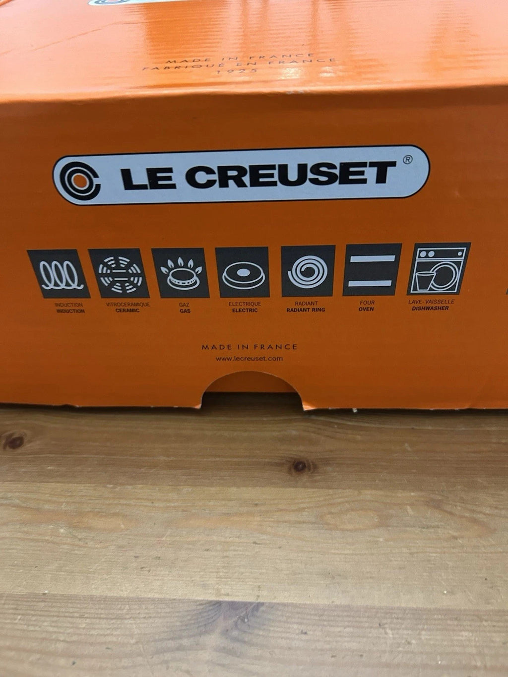 Le Creuset Oval Casserole Dish 27cm – Cast Iron – Brand New – RRP £309