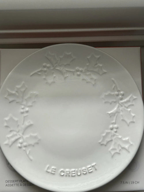Le Creuset Holly Relief Plate 19cm White Stoneware BNIB Boxed