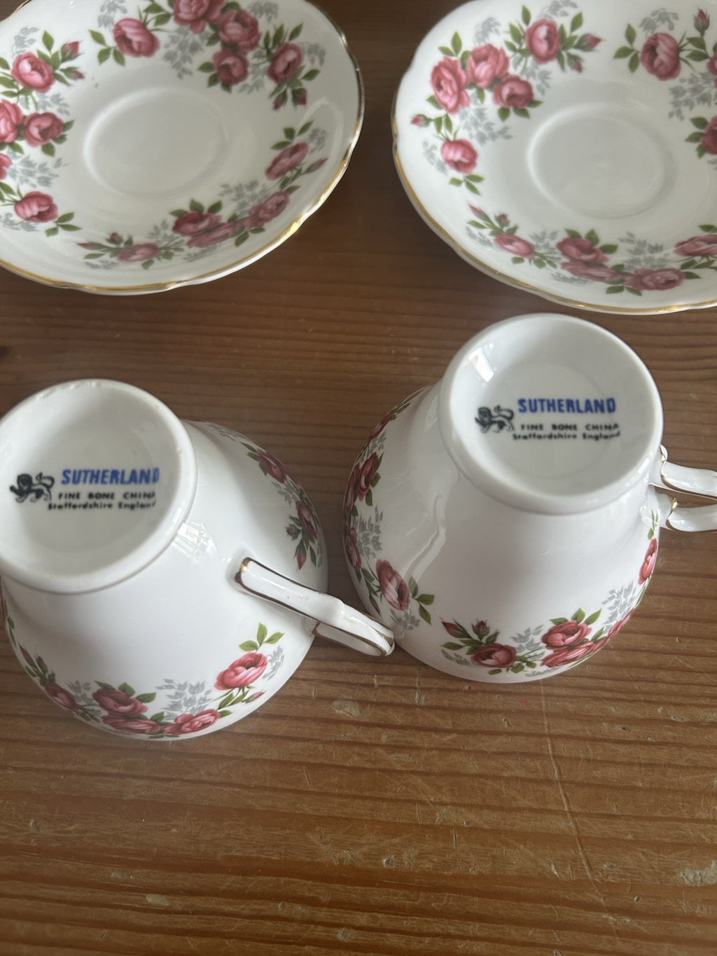 Sutherland Fine Bone China Teacups & Saucers – Set of 2 – Pink Rose & Gold Gilt – Vintage