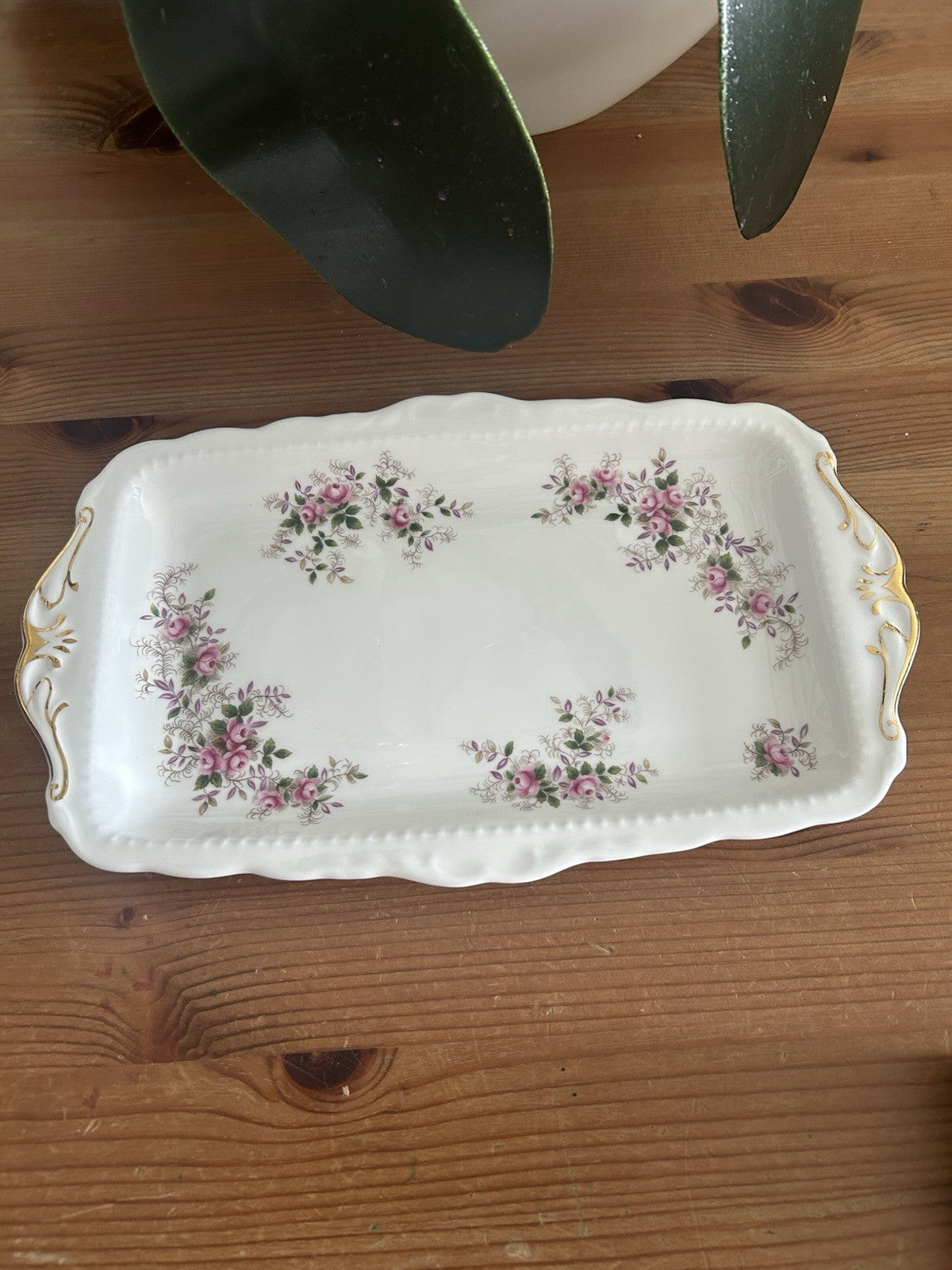 Royal Albert Lavender Rose Sandwich Tray – Fine Bone China – Gold Gilt – Made in England 1961 – Vintage