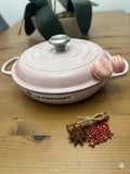 Le Creuset Signature Cast Iron Shallow Casserole 26cm – Shell Pink – Brand New & Boxed – Outlet