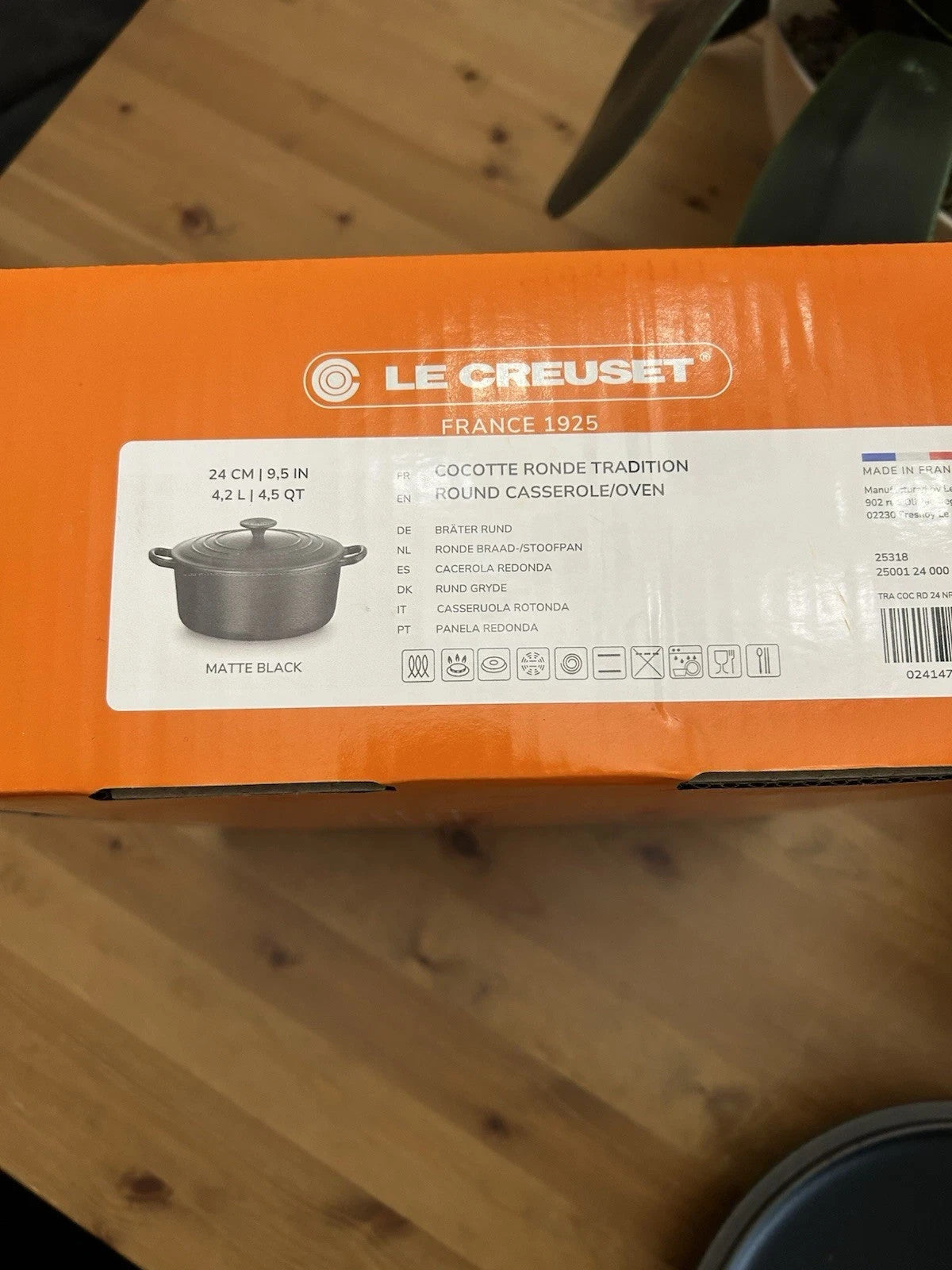 Le Creuset 24cm Black Cast Iron Casserole Dish – 4.2L Dutch Oven – Brand New – RRP £319
