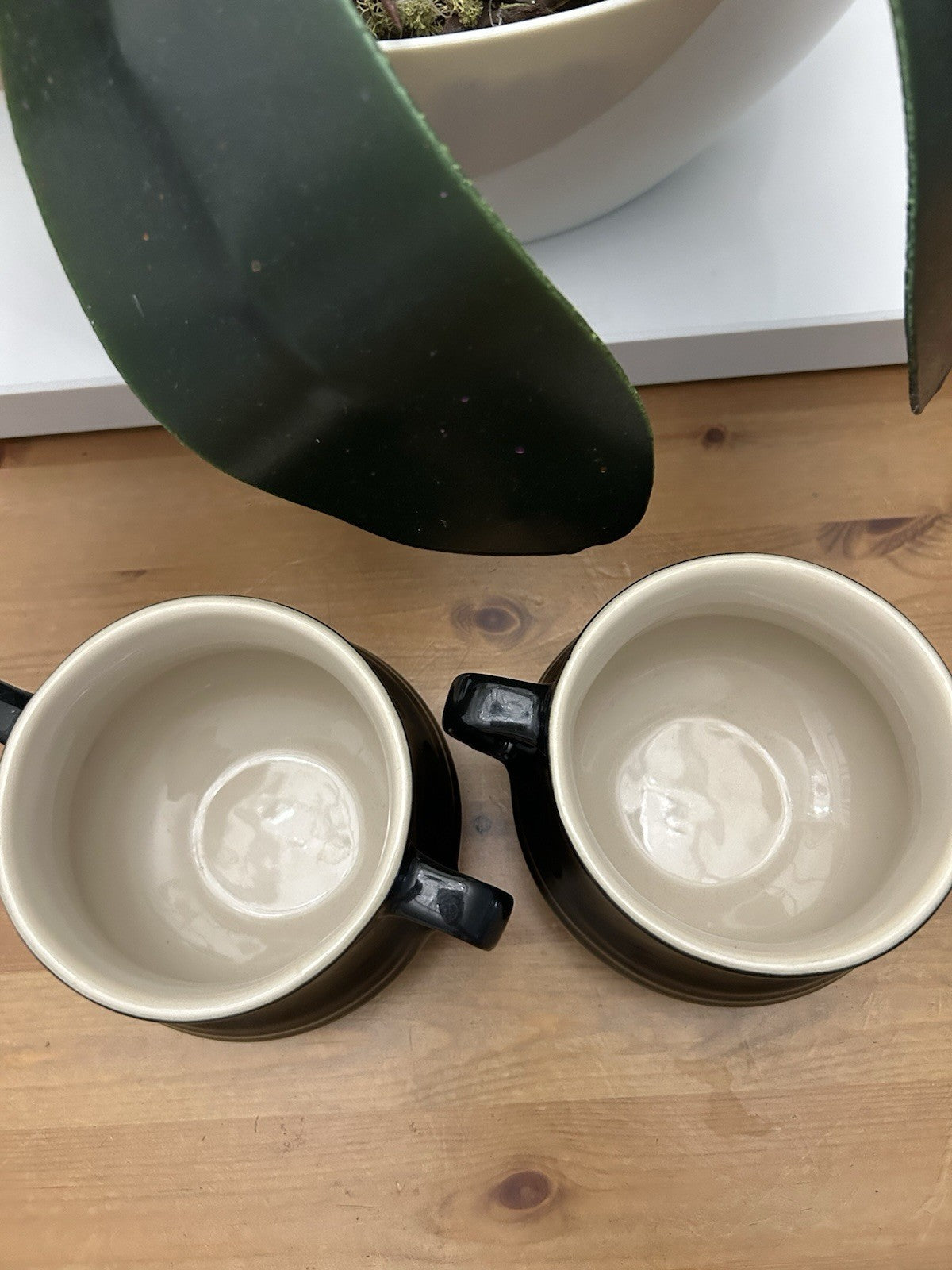 Le Creuset Black Stoneware Soup Bowls with Handles – Set of 2 – 400ml – Pre-Loved