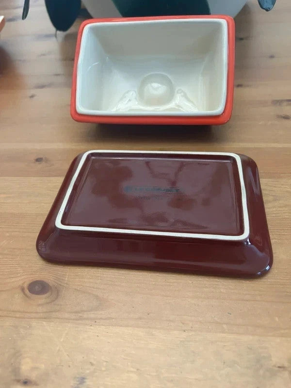 Le Creuset Butter Dish – Cerise Red – Stoneware – Very Good Condition