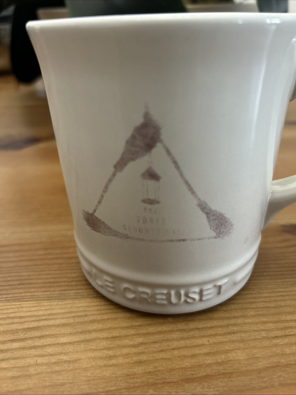 Le Creuset x Harry Potter "The Three Broomsticks" Mug – Limited Edition 2021 – Rare – Pre-Loved
