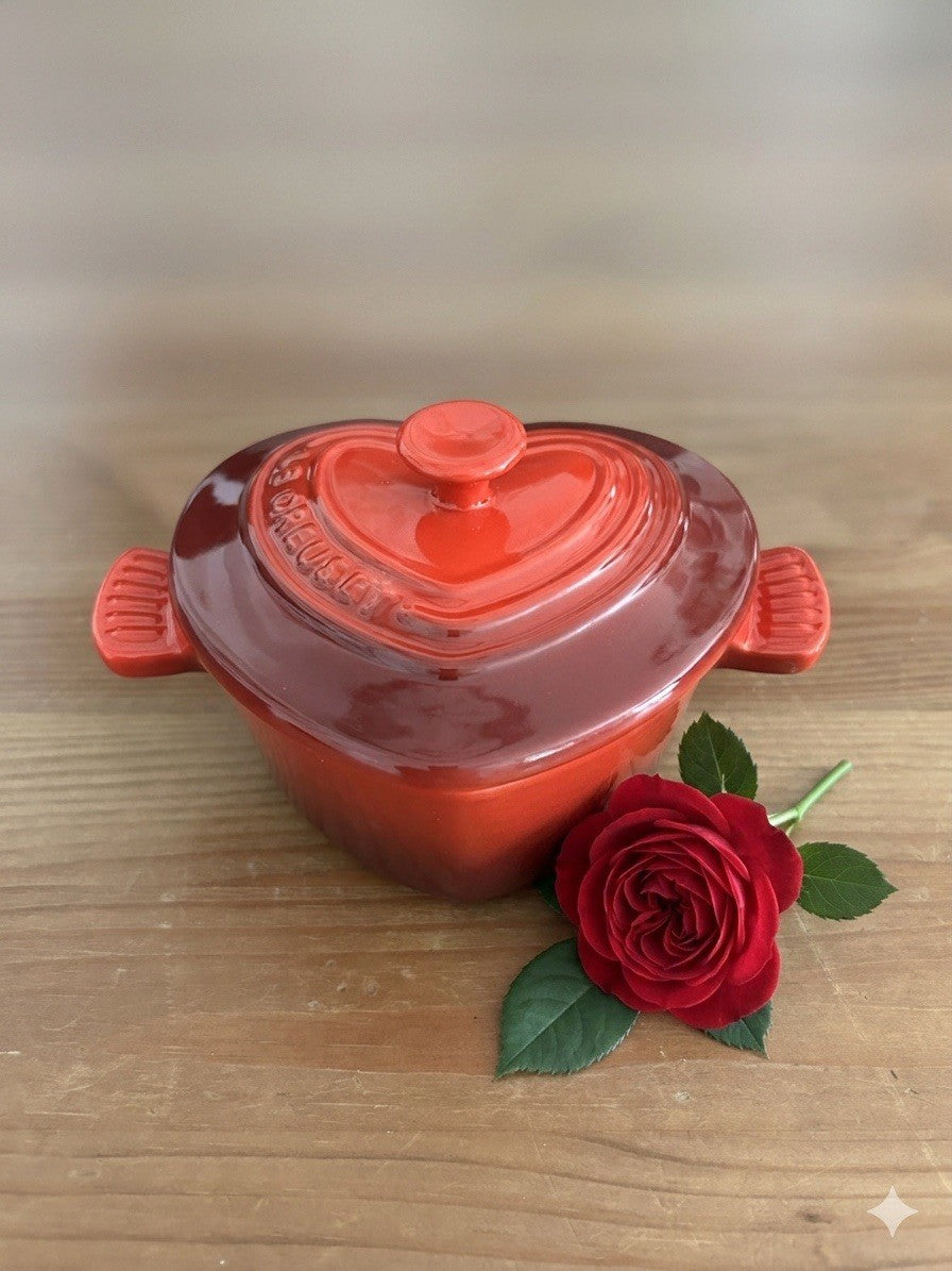 Le Creuset Mini Heart Cocotte – Cerise Red Stoneware – Brand New in Box