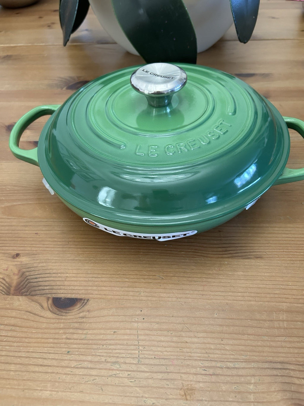 Le Creuset Signature Shallow Casserole 26cm – Bamboo Green – Brand New – RRP £275