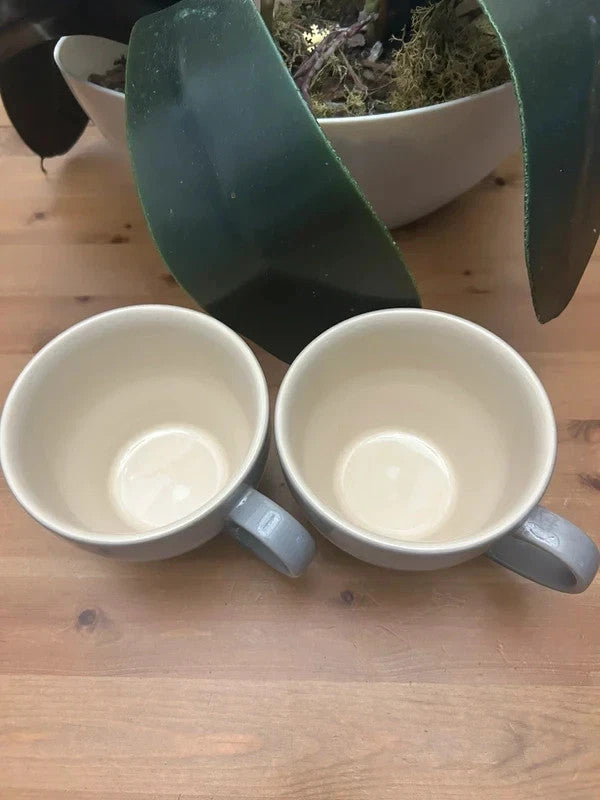 Le Creuset Grey Stoneware Mugs 0.4L – Set of 2 – Pre-Loved