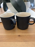 Le Creuset Stoneware Mugs 350ml – Black – Set of 2 – Used Good Condition