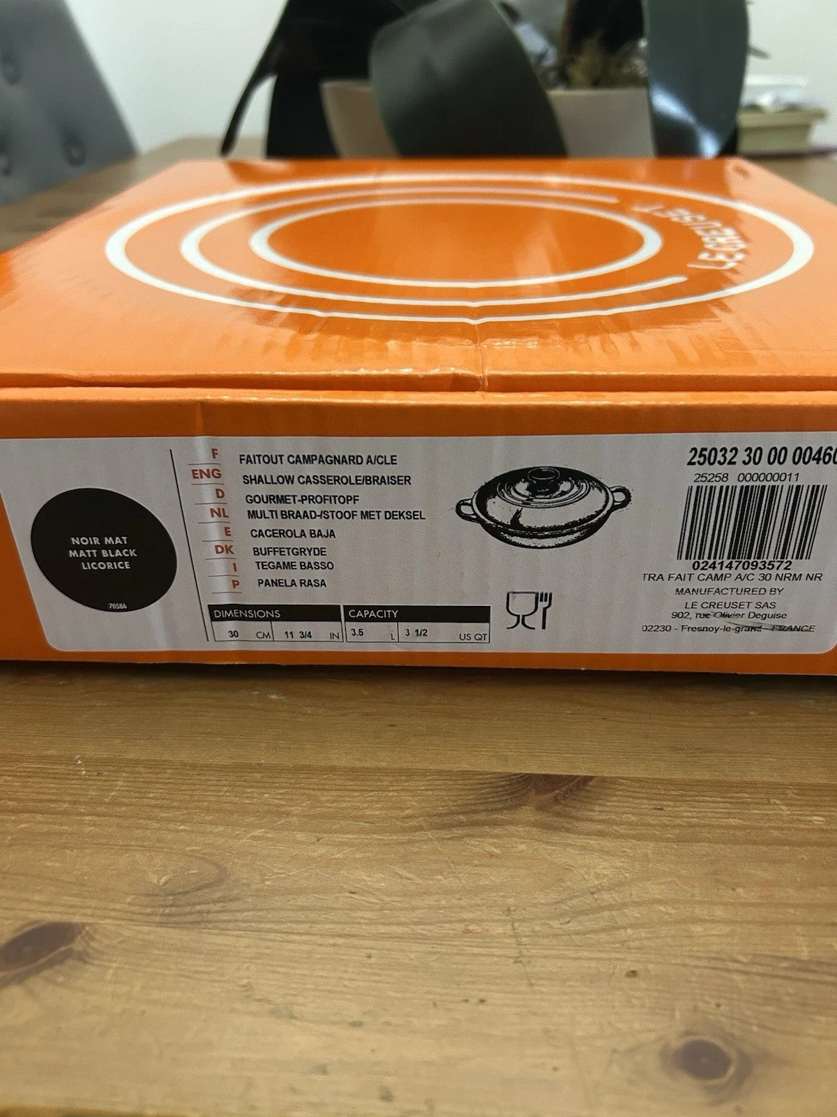Le Creuset Signature Cast Iron Shallow Casserole 30cm – Black – Brand New
