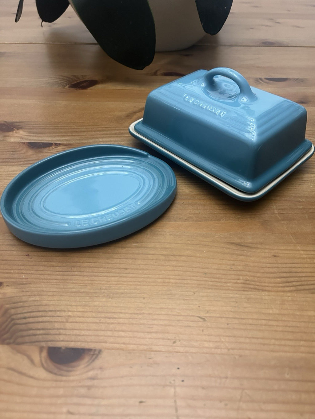 Le Creuset Caribbean Blue Butter Dish & Oval Spoon Rest – Brand New & Boxed