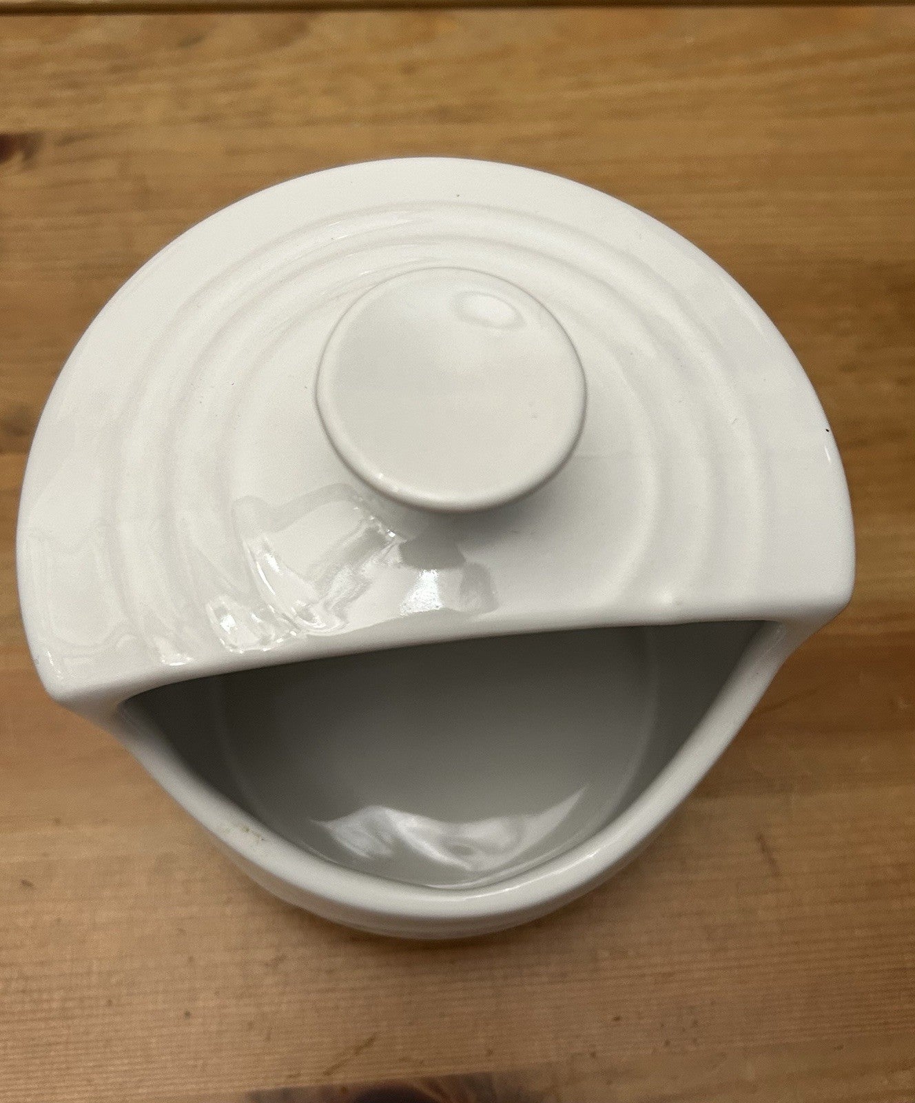 Le Creuset White Stoneware Salt Keeper / Salt Pig – Brand New & Boxed
