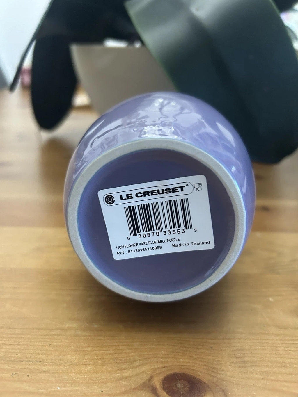 Le Creuset Purple Flower Vase 16cm – Glazed Stoneware – Brand New & Boxed
