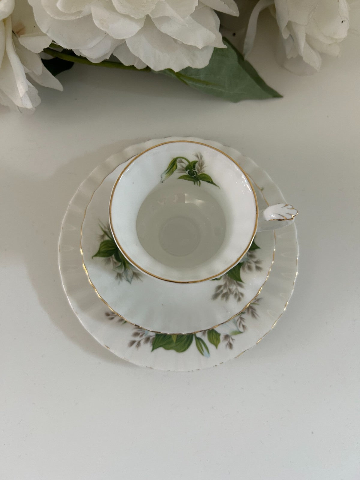 Royal Albert Trillium Tea Trio – Cup, Saucer & Plate – Vintage Bone China