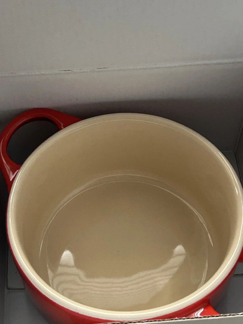 Le Creuset Mini Round Cocotte 14cm – Cerise Red Tree Relief – Brand New in Box